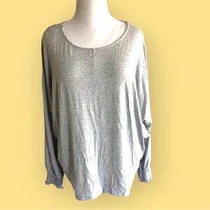 New Tahari Heather Gray Long garter Sleeve Boat Neck Logo Pullover 3x